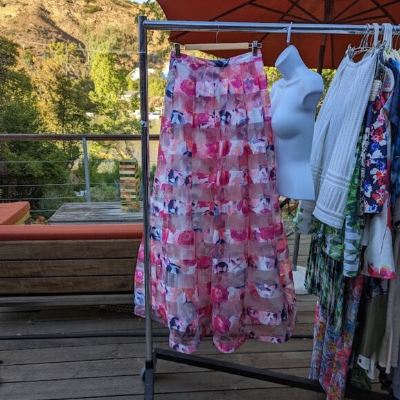 Macy's Formal High Waisted Full Skirt Pink Purple Blue Size 9 junior or 4 small - Picture 5 of 5